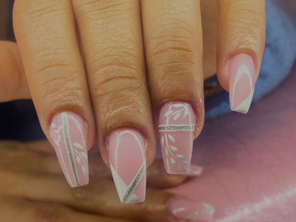 Manicuras de La Femme El Prat de Llobregat Extensiones de Uñas 8 Nail Art