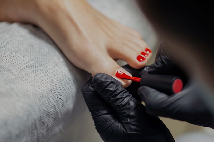 ¿Cuánto dura una pedicura semipermanente?