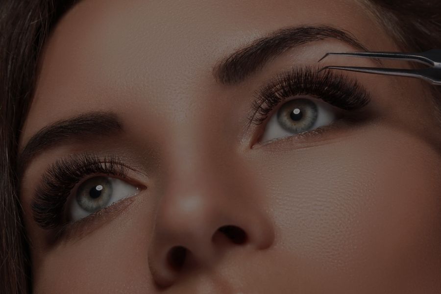 Beneficios de las extensiones de pestañas: ¡Realza tu mirada!