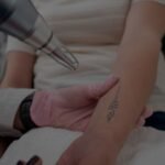 Cuidados esenciales antes y después de eliminar tu tatuaje con láser