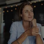 Diseño de cejas en mujeres maduras- tendencias y técnicas
