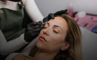 Diseño de cejas para pieles sensibles