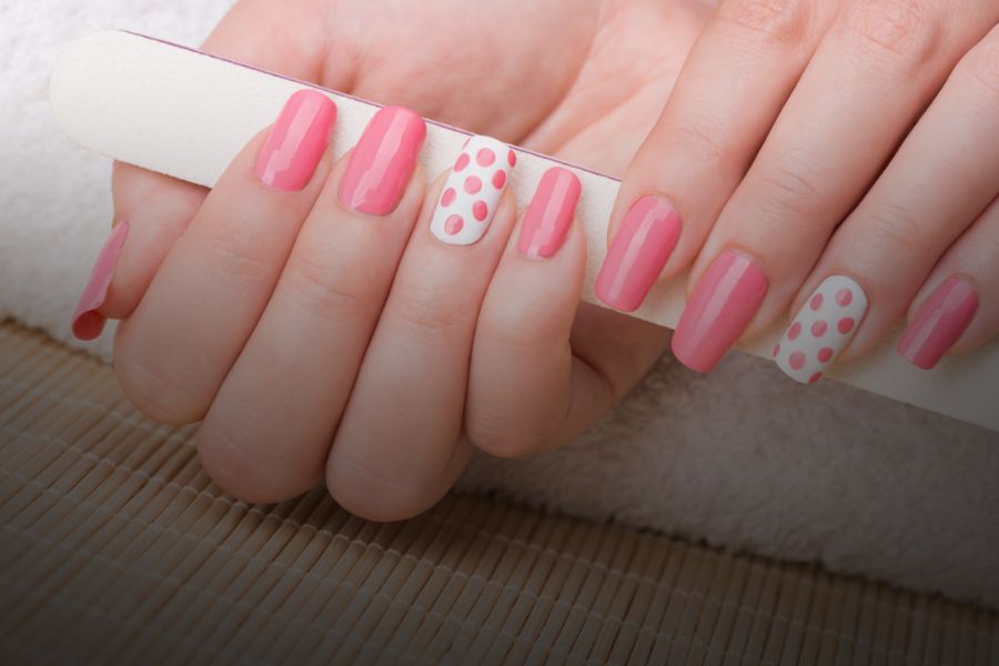 Cómo cuidar tus uñas entre manicuras semipermanentes