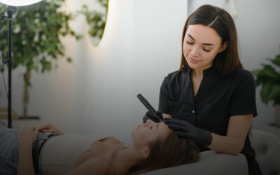 Micropigmentación de cejas en pieles grasas