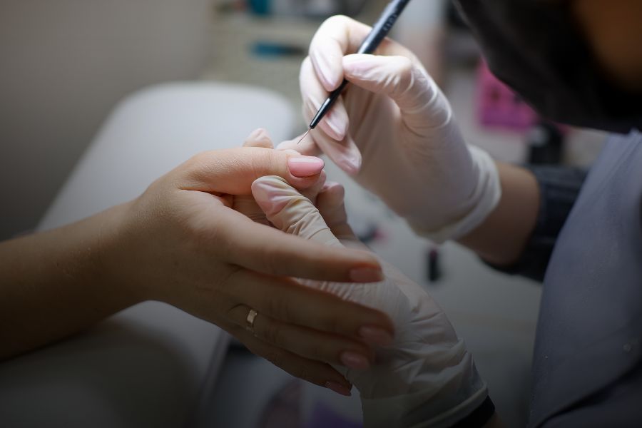 ¿Cada cuánto tiempo debo renovar la manicura semipermanente?