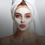 Cómo eliminar y prevenir los puntos negros con una higiene facial
