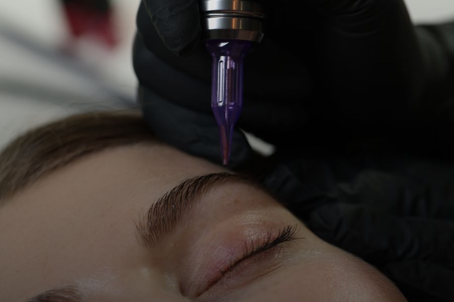 Técnica combinada de cejas según tu tipo de rostro