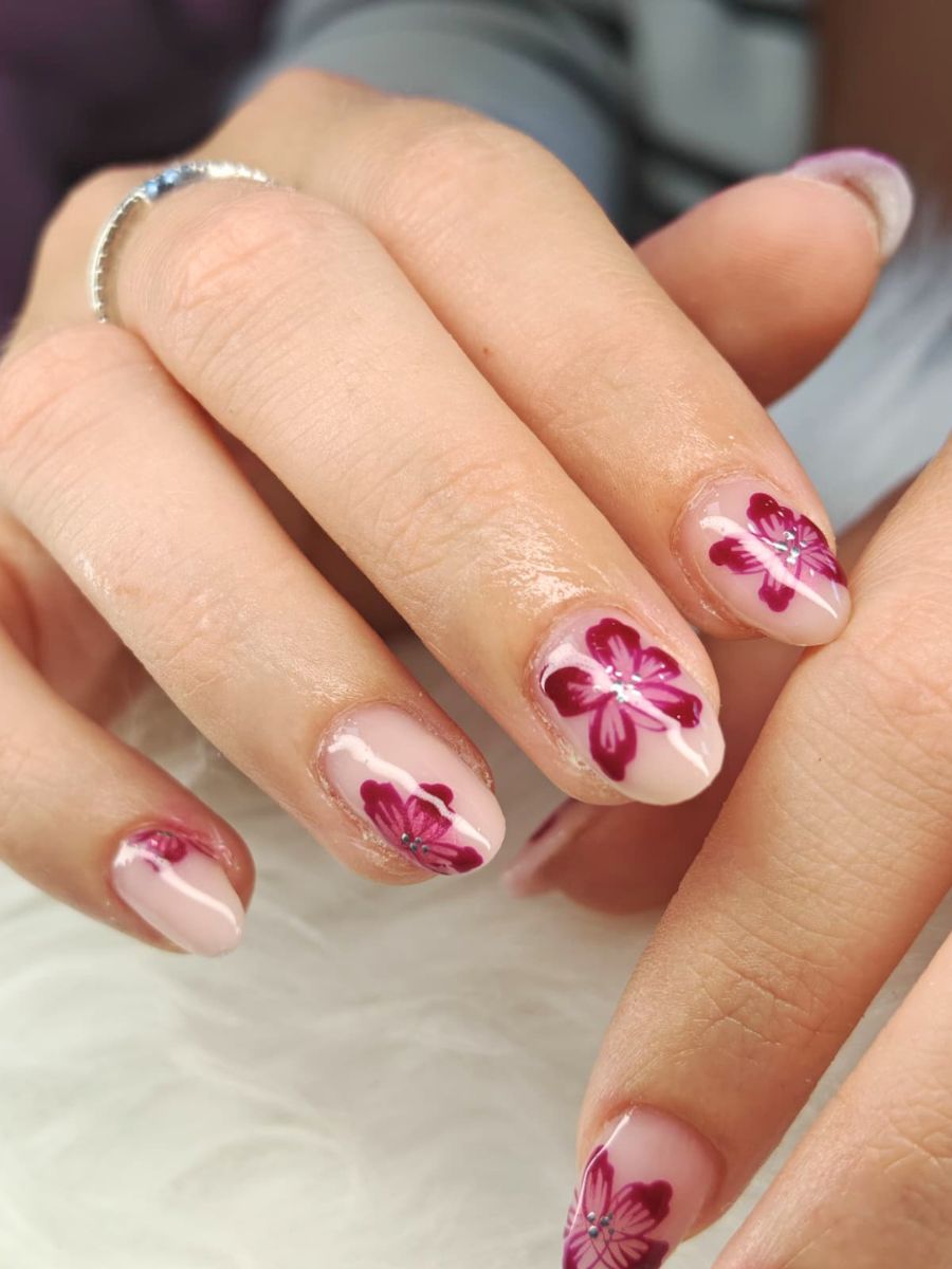 Nail art creativo