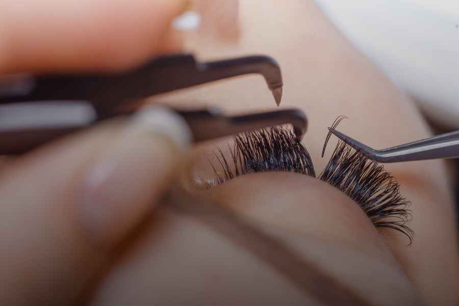 Extensiones de pestañas para principiantes: todo lo que debes saber antes de tu primera cita