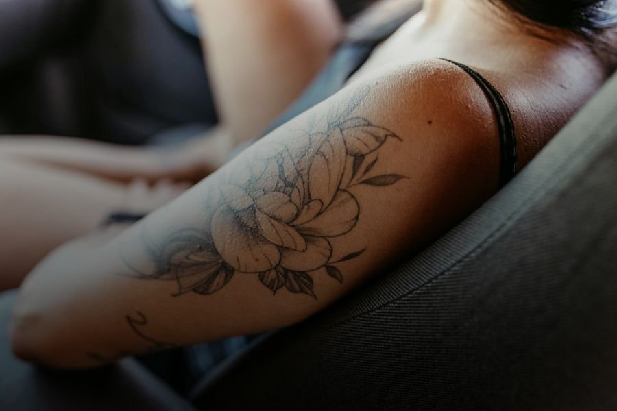 Tatuajes antiguos vs nuevos: ¿cuál es más fácil de eliminar?